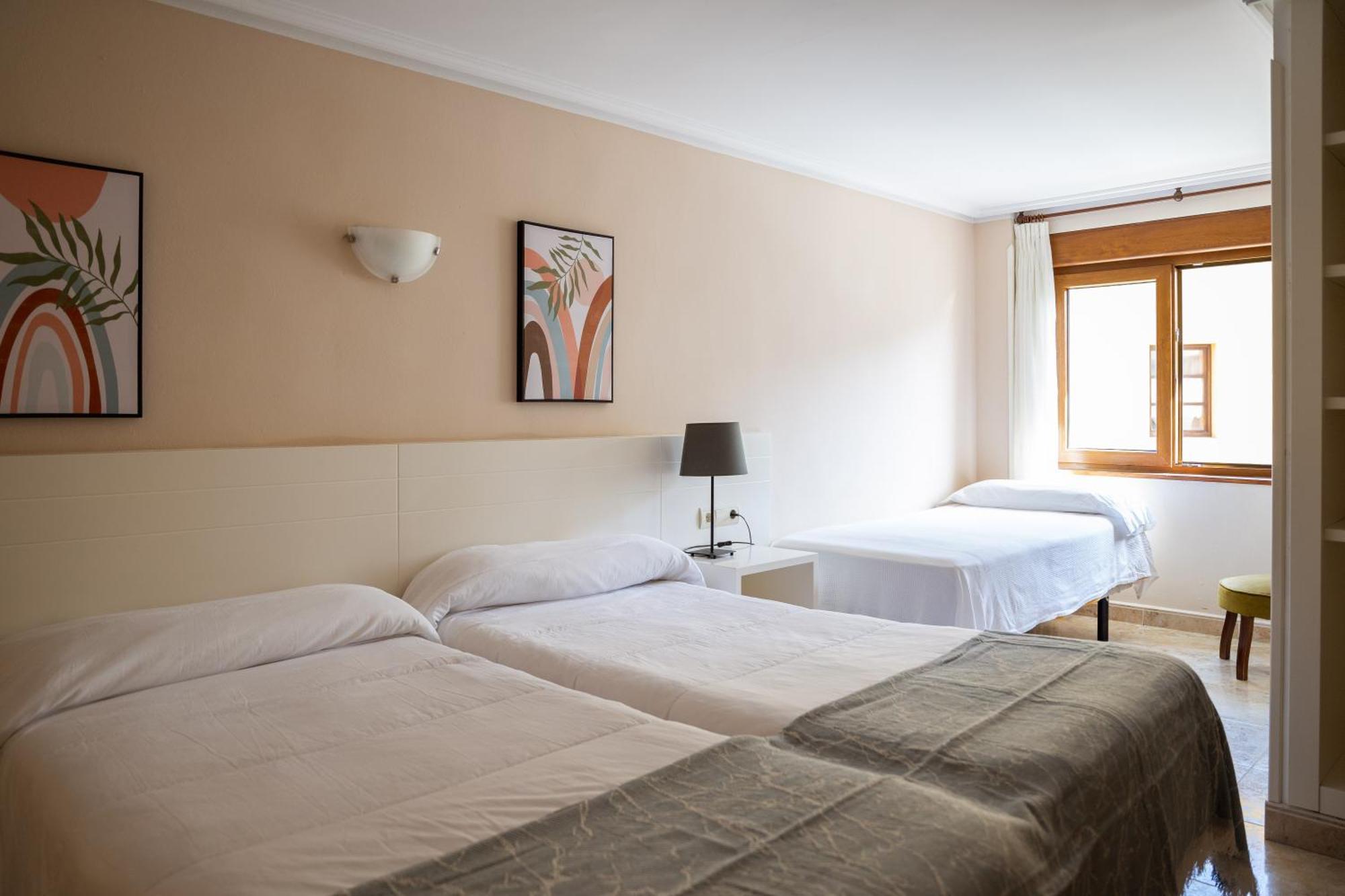 Pension San Jorge Nueva De Llanes Exterior photo