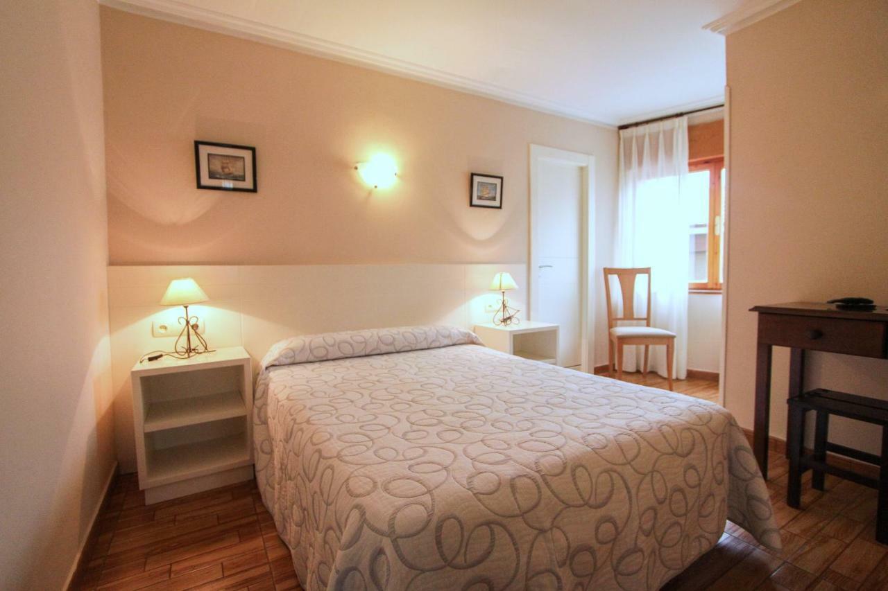 Pension San Jorge Nueva De Llanes Exterior photo