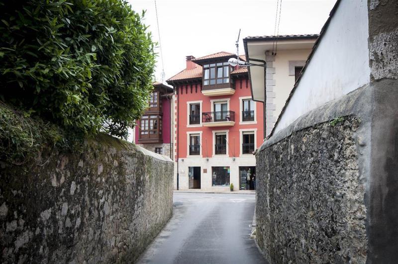 Pension San Jorge Nueva De Llanes Exterior photo